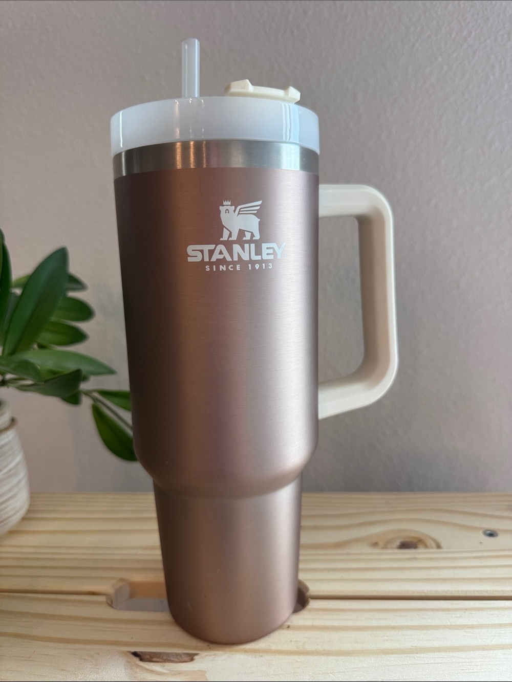 Stanley Metallic Travel Mug with White Handle & Lid